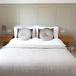 Chaloners, Free Parking, Large Garden, Close To York Races & City Centre