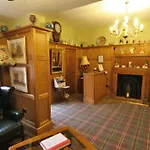 Warrens Guest House