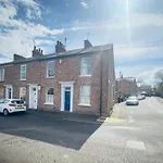 Great Town House - Central York