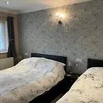 The New Inn Motel