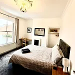 Great Town House - Central York