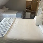 Diamonds Inn
