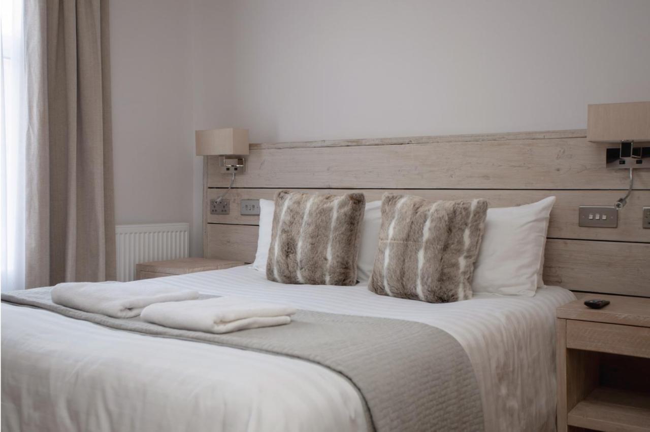 The Vanguard - Private Guest house