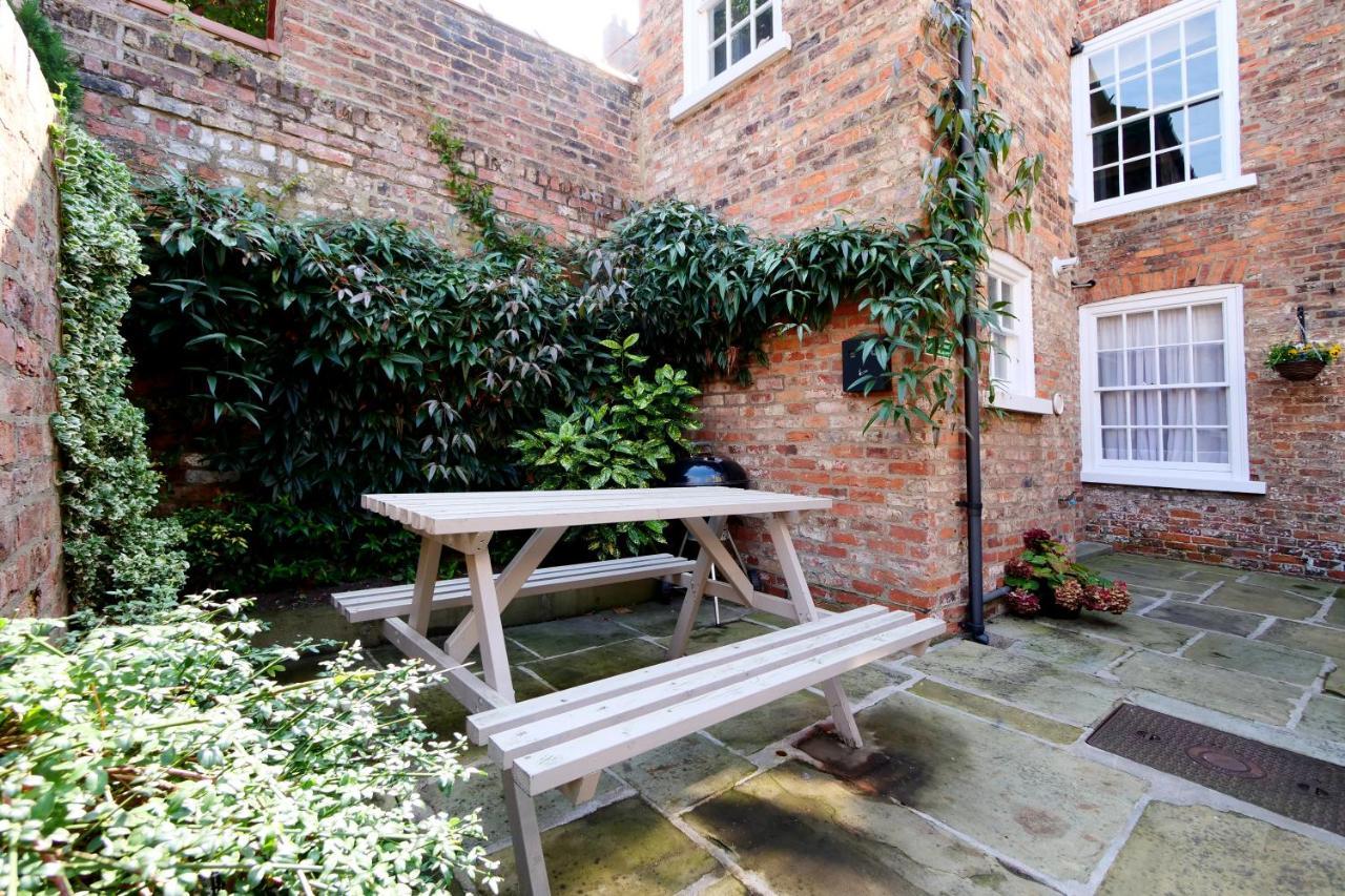 Stodham House With Minster Views! Holiday home York