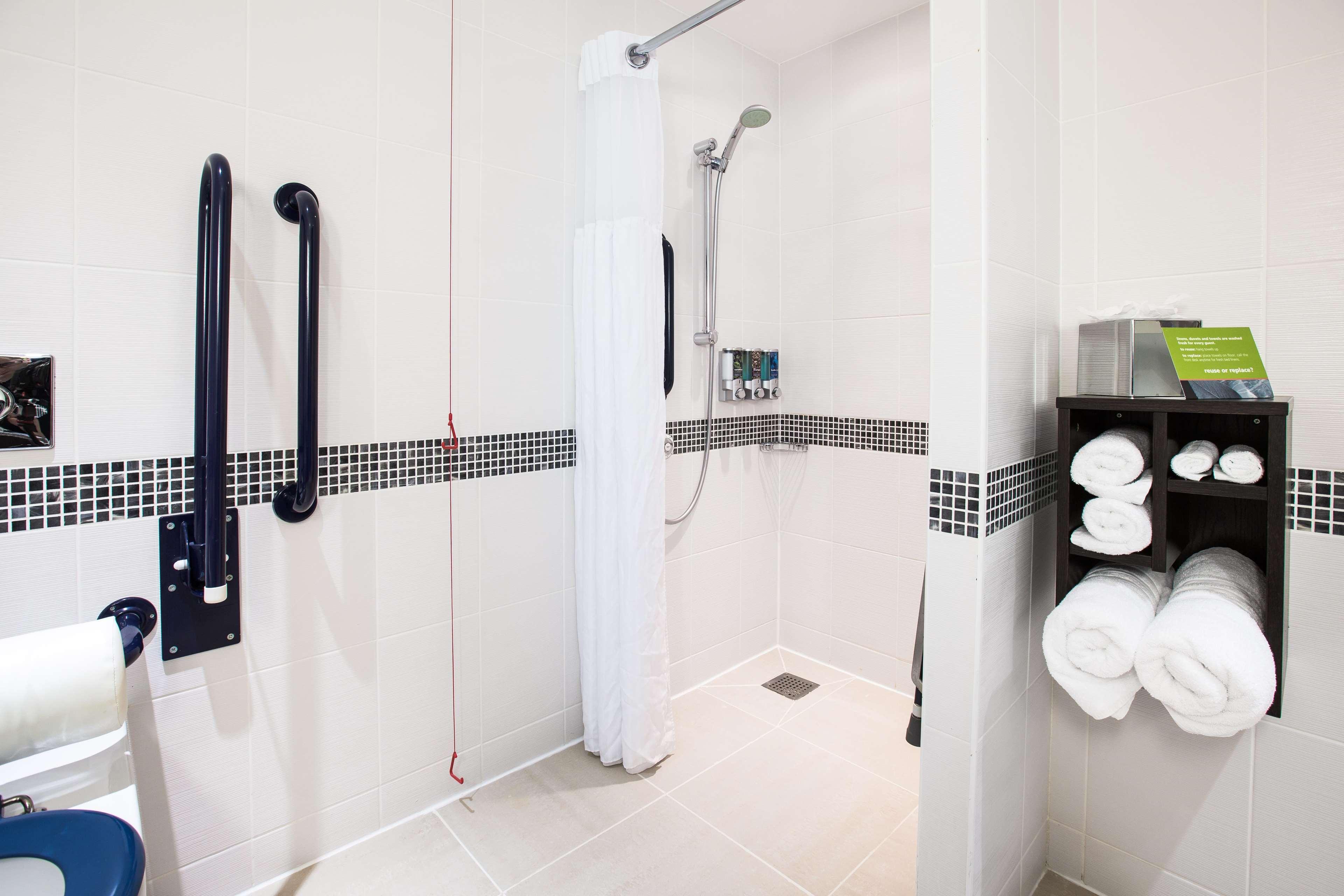 Hotel Hampton By Hilton 3*