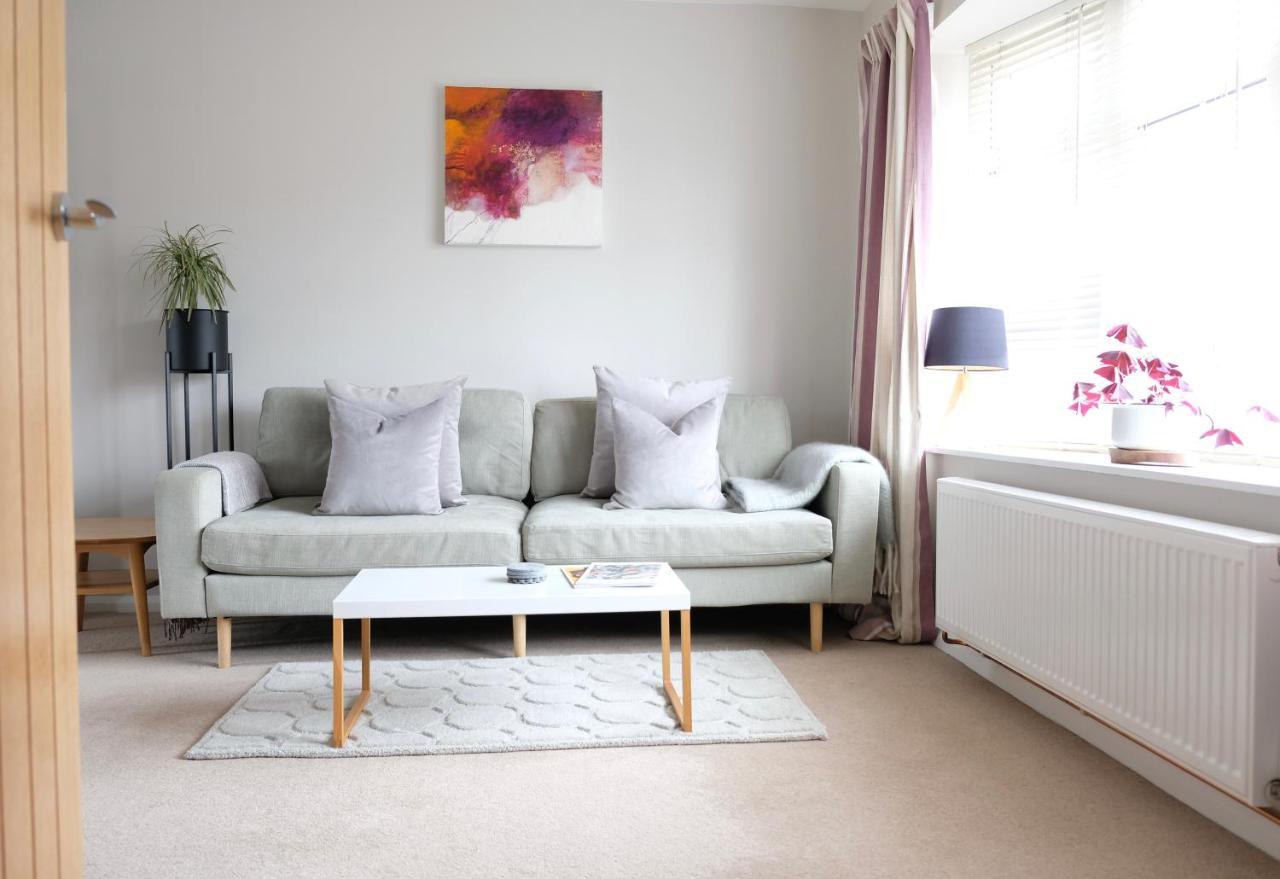 Chaloners, Free Parking, Large Garden, Close To Races & Centre *
