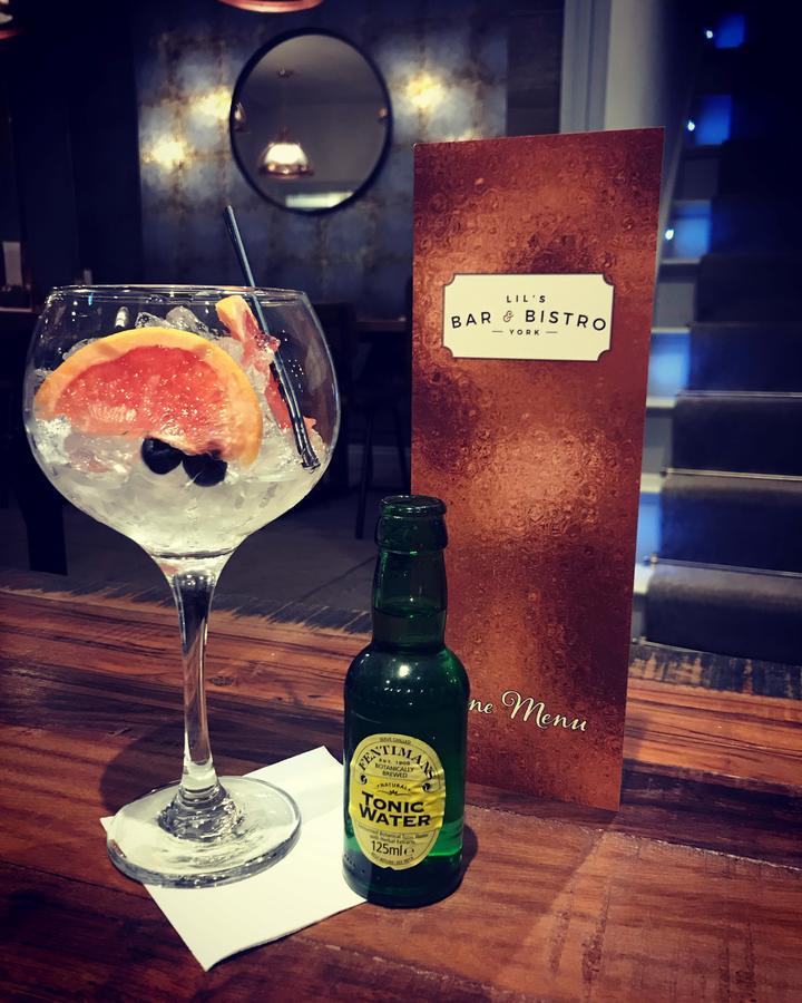 Lil's Bar And Bistro York
