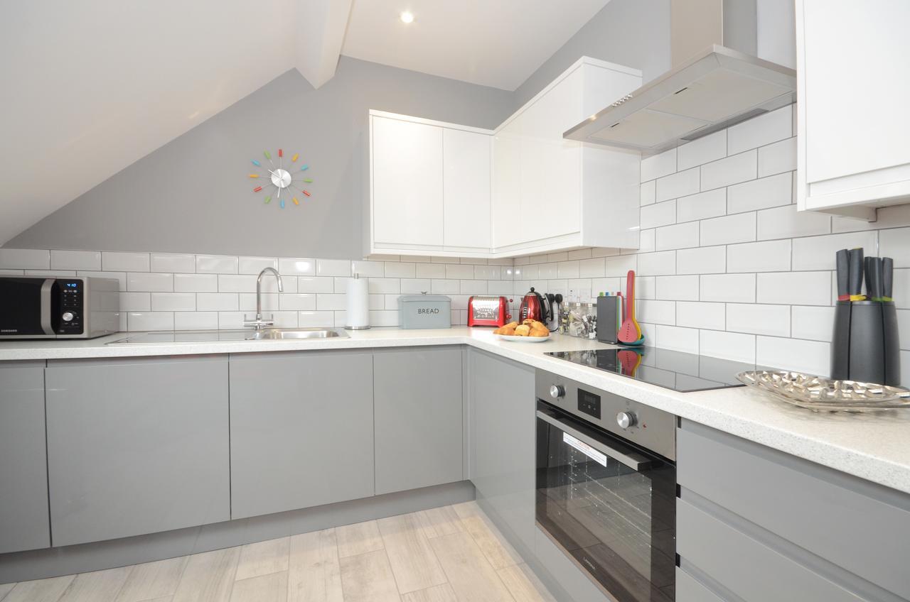Apartment Froghall Luxury Suites- Close To City Centre- Free Parking *