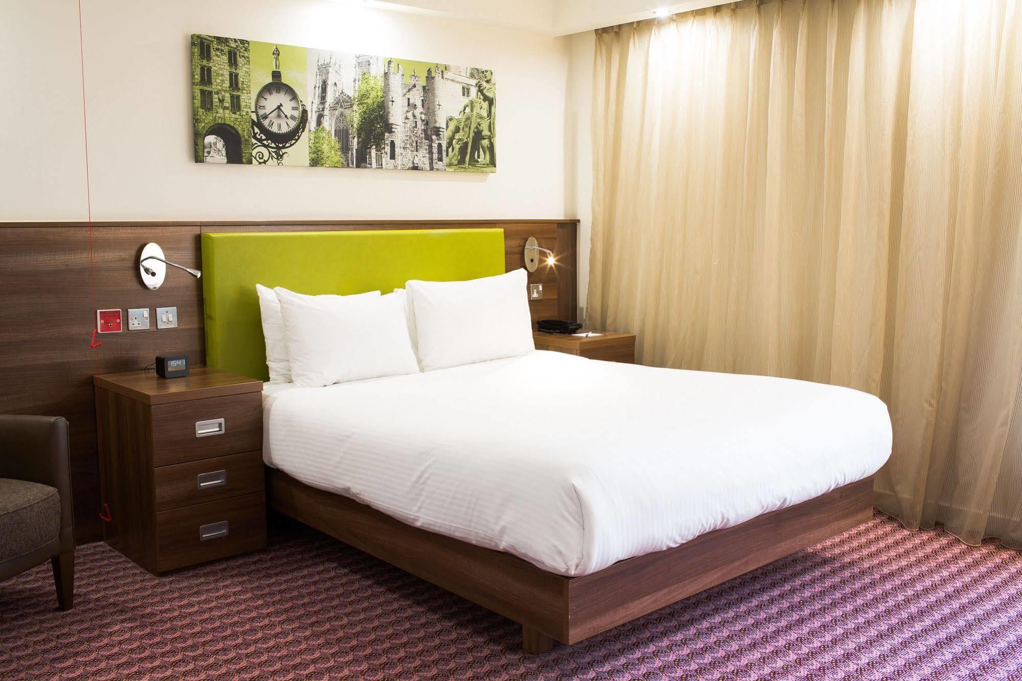 Hampton By Hilton Hotel