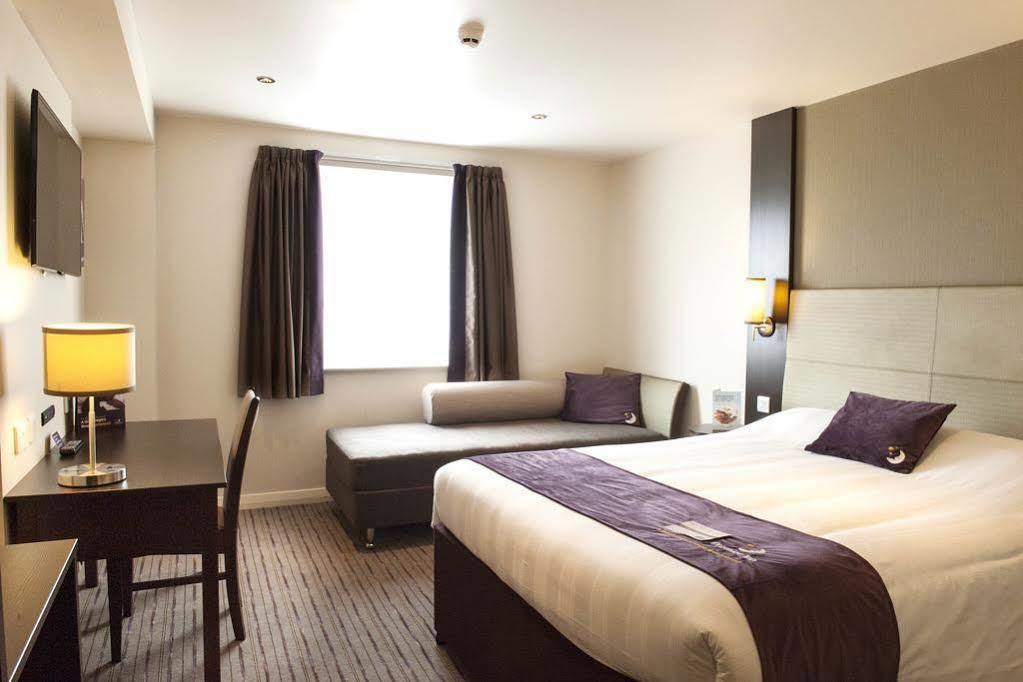 Premier York South West Hotel