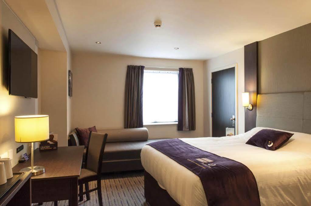 Premier York South West Hotel