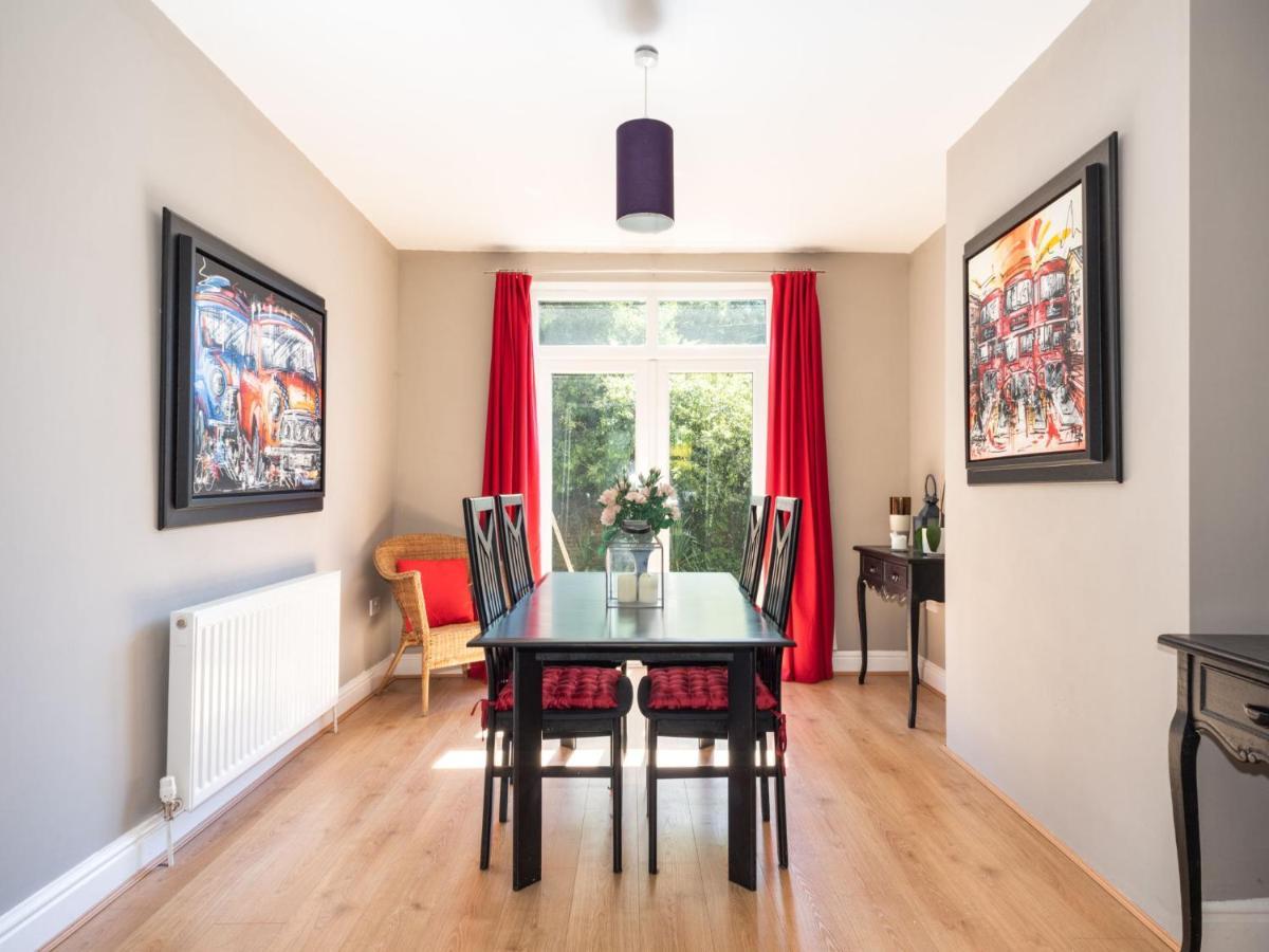 Holiday home Bright & Spacious With Garden - Pass The Keys