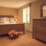 Acorn Apartment