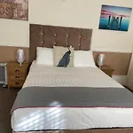 Diamonds Villa Near York Hospital