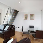 Spacious Loft Apartment York City Centre