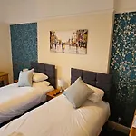 The Victoria Hotel