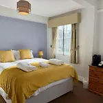 The Crescent York