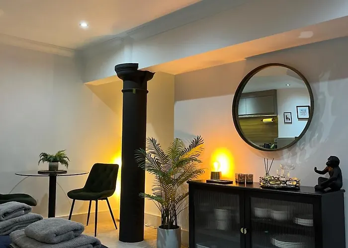 City Centre Riverside Apartment