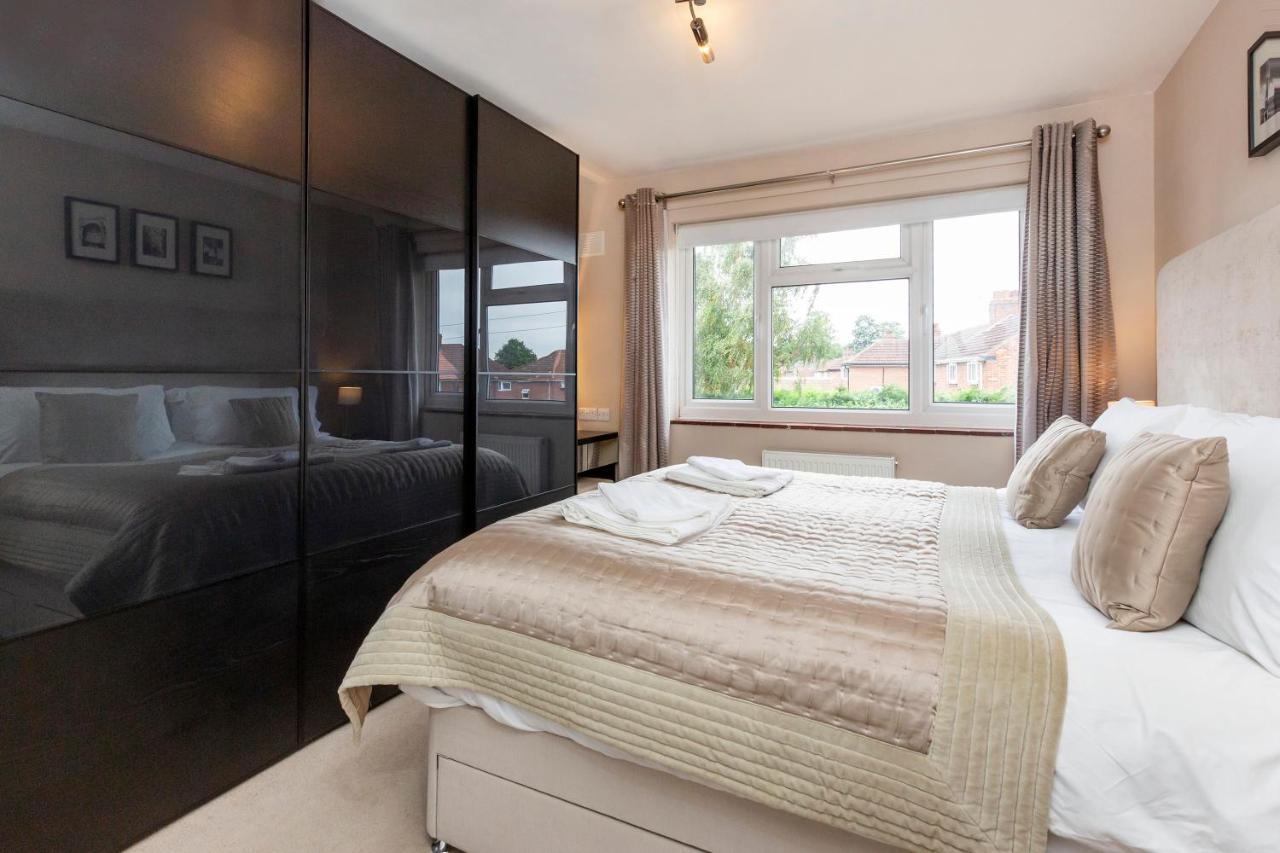 Woodlea House With Hot Tub With Free Parking Holiday home *