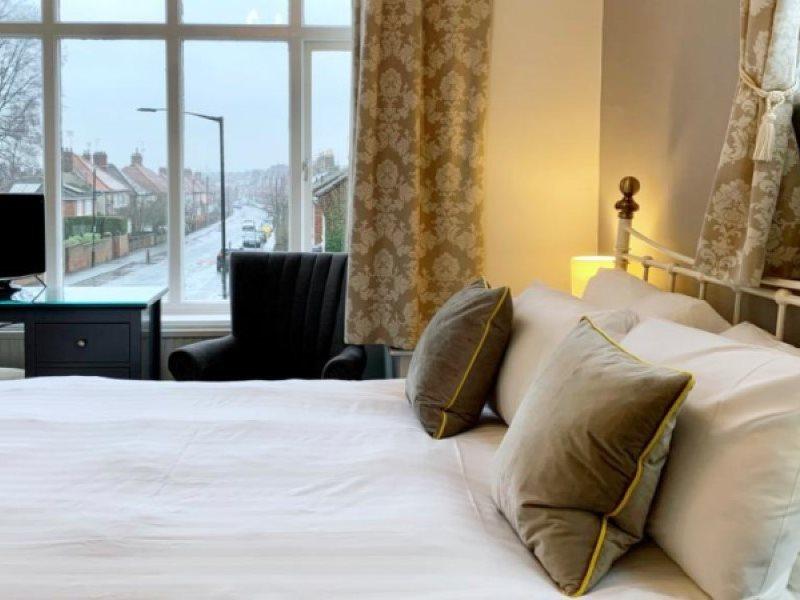The Crescent Hotel 3*
