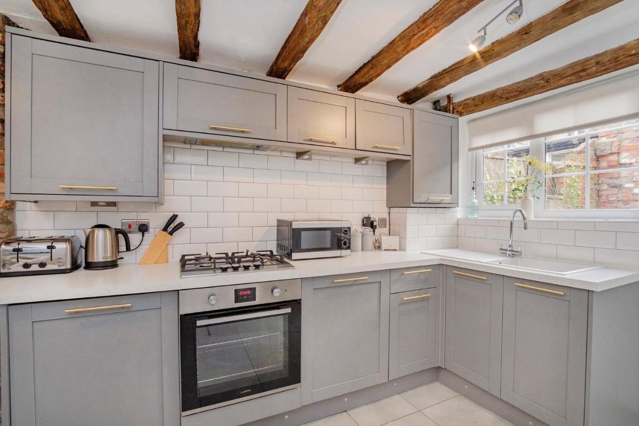 Holiday home The Mount Hideaway With Hot Tub York