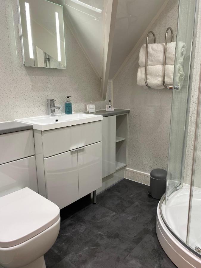 Ashbourne House Bed & Breakfast 4*