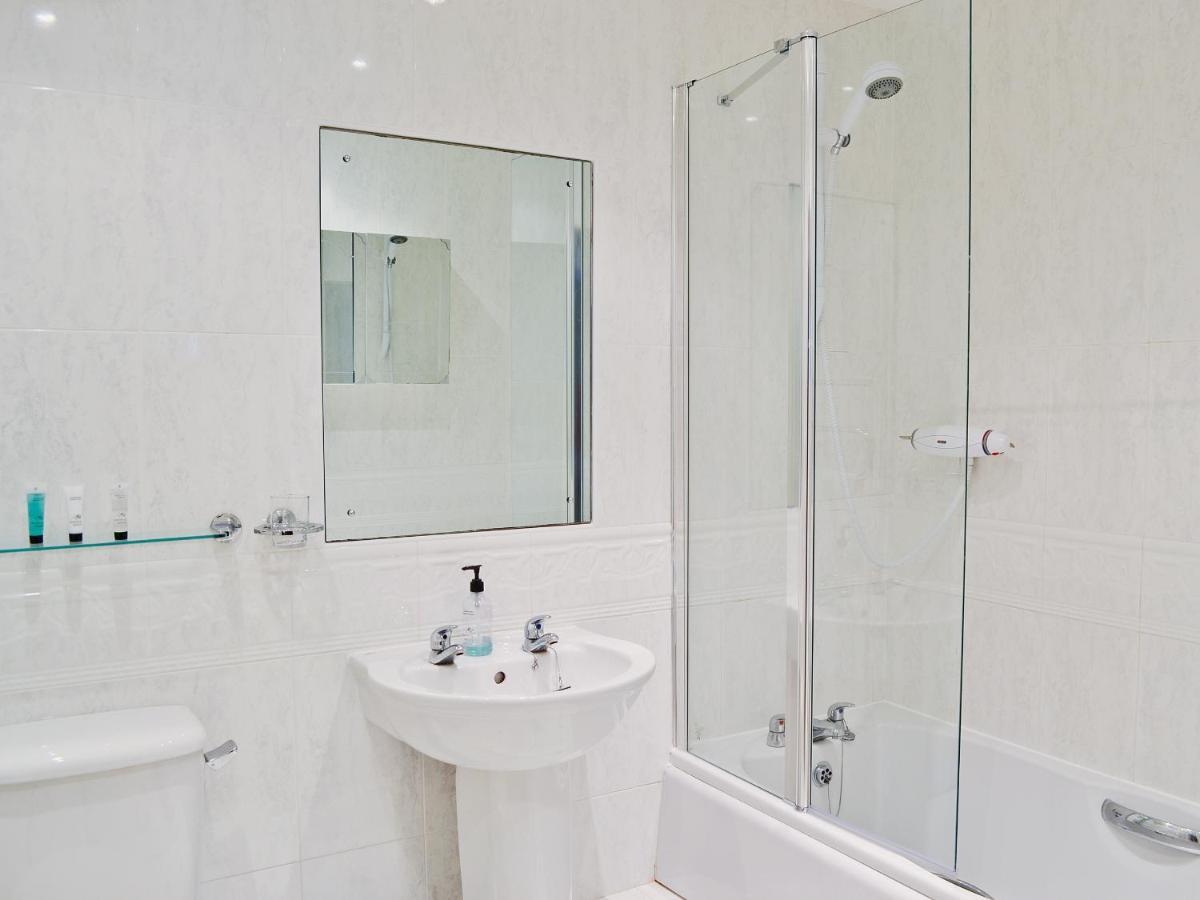 Holiday home Martins Court York