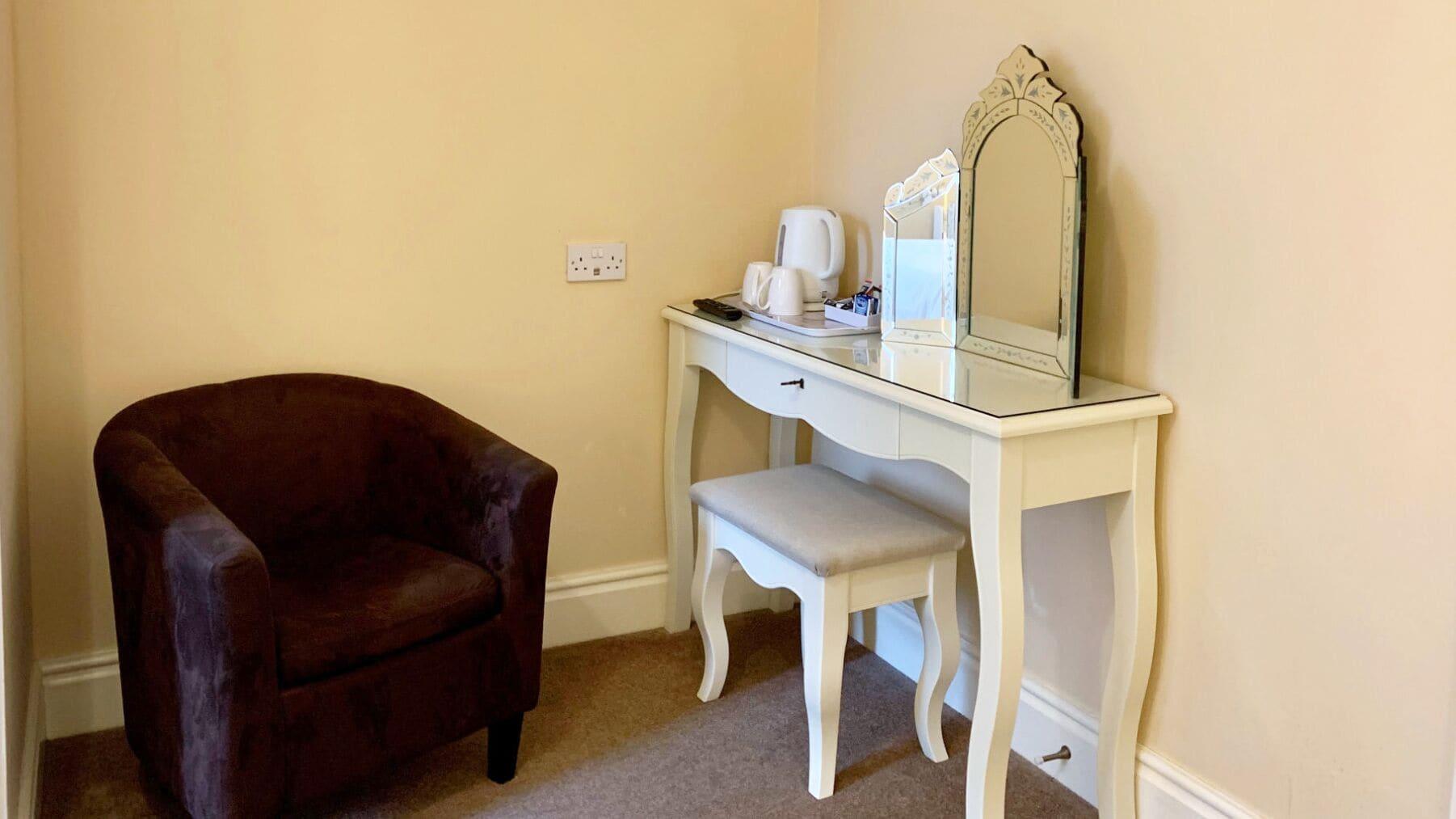 The Crescent 3* York
