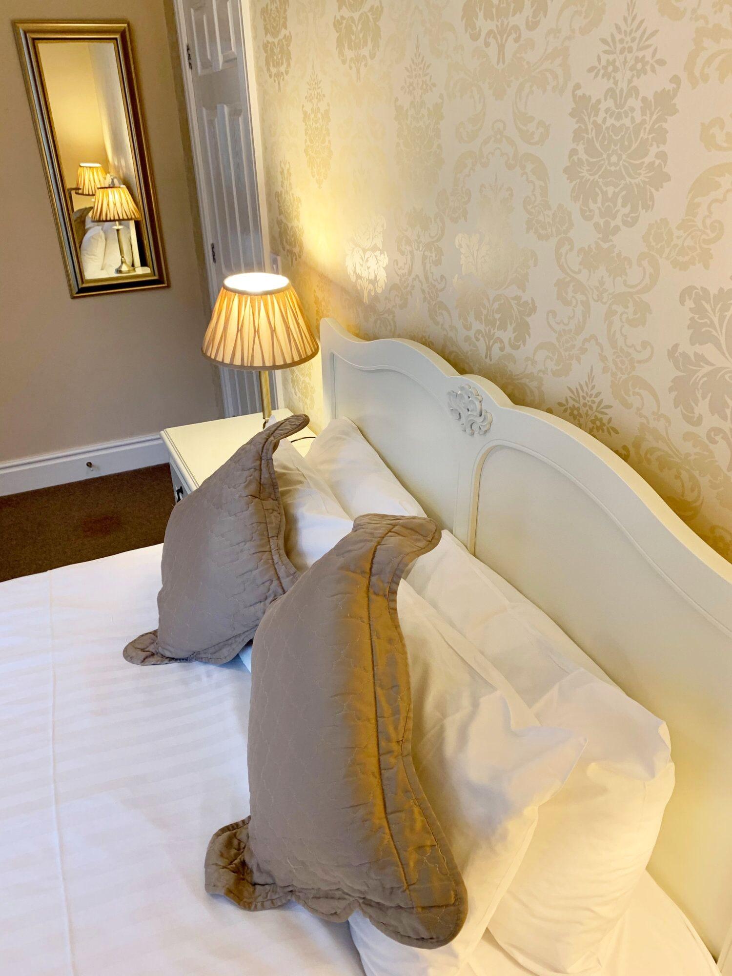 The Crescent Hotel 3*