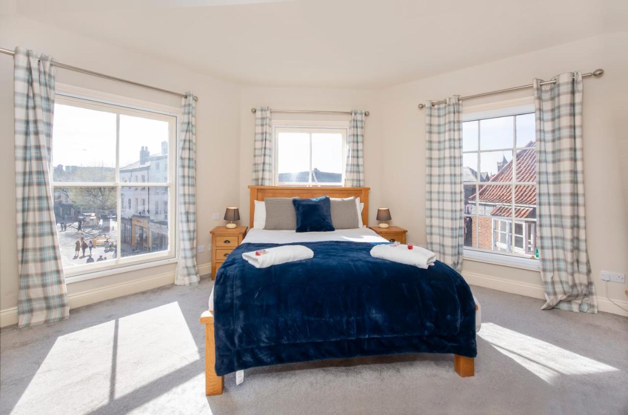 Patrick's Pool- 4 Bedroom,4 Bathroom, Luxury Townhouse! Holiday home