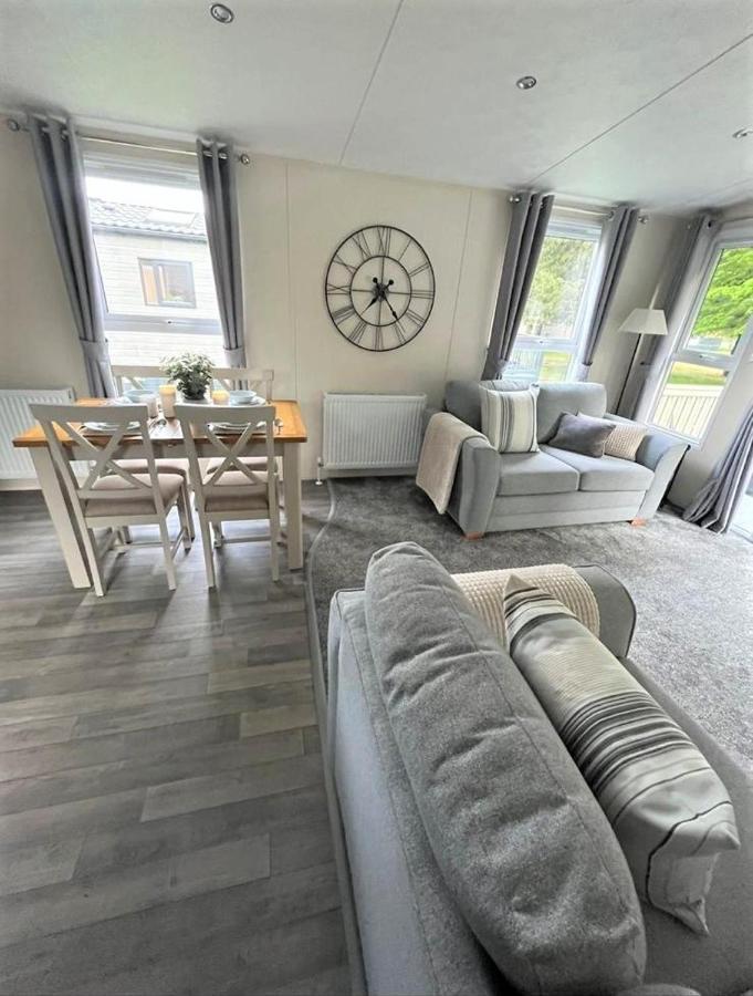 Holiday home Woodpark With Hot Tub *
