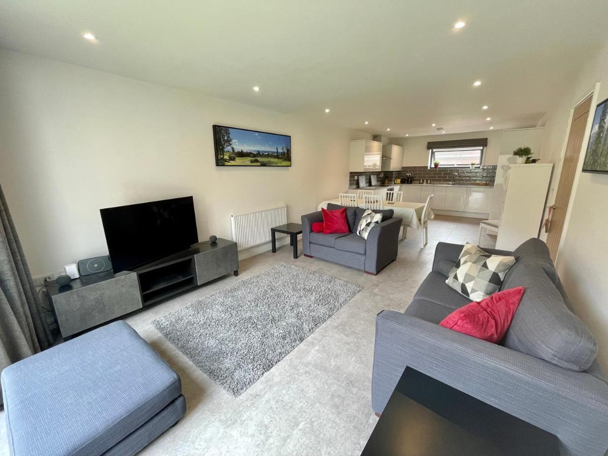 Garden View - 2 Bedroom Bungalow York
