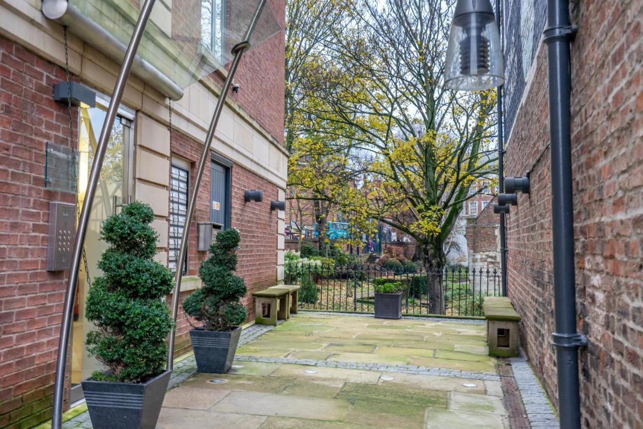 11 Merchants Place York