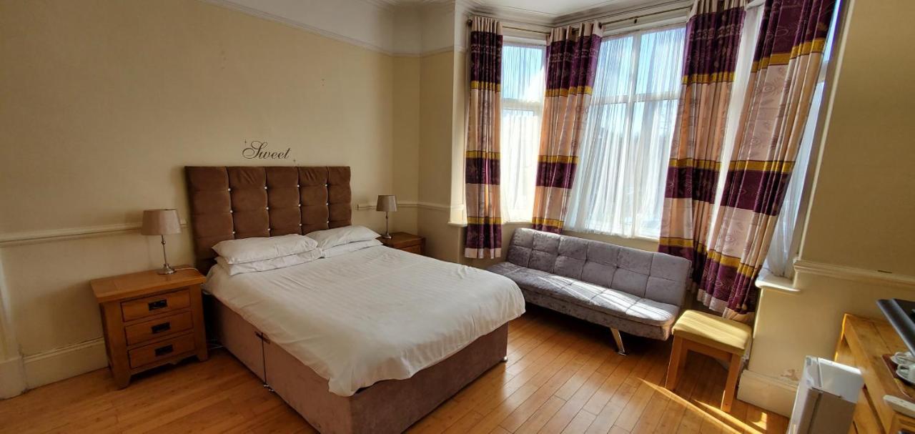 Guest house Diamonds York
