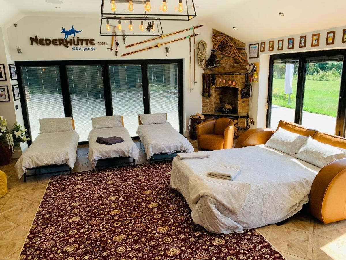 Luxury At Foot Of Yorkshire Wolds York