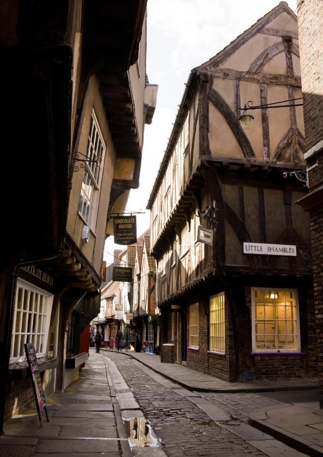 Apartment Shambles In The Centre Of York, Sleeps 16