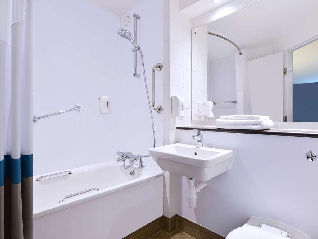 Travelodge Micklegate Hotel 3*