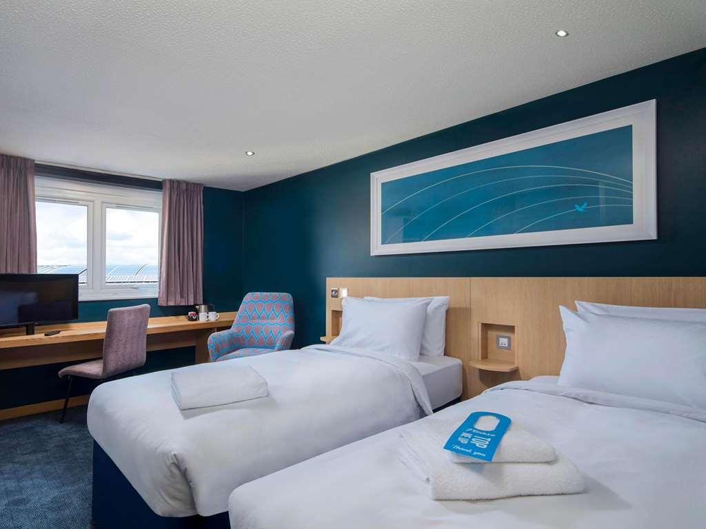 Travelodge Hotel 3*