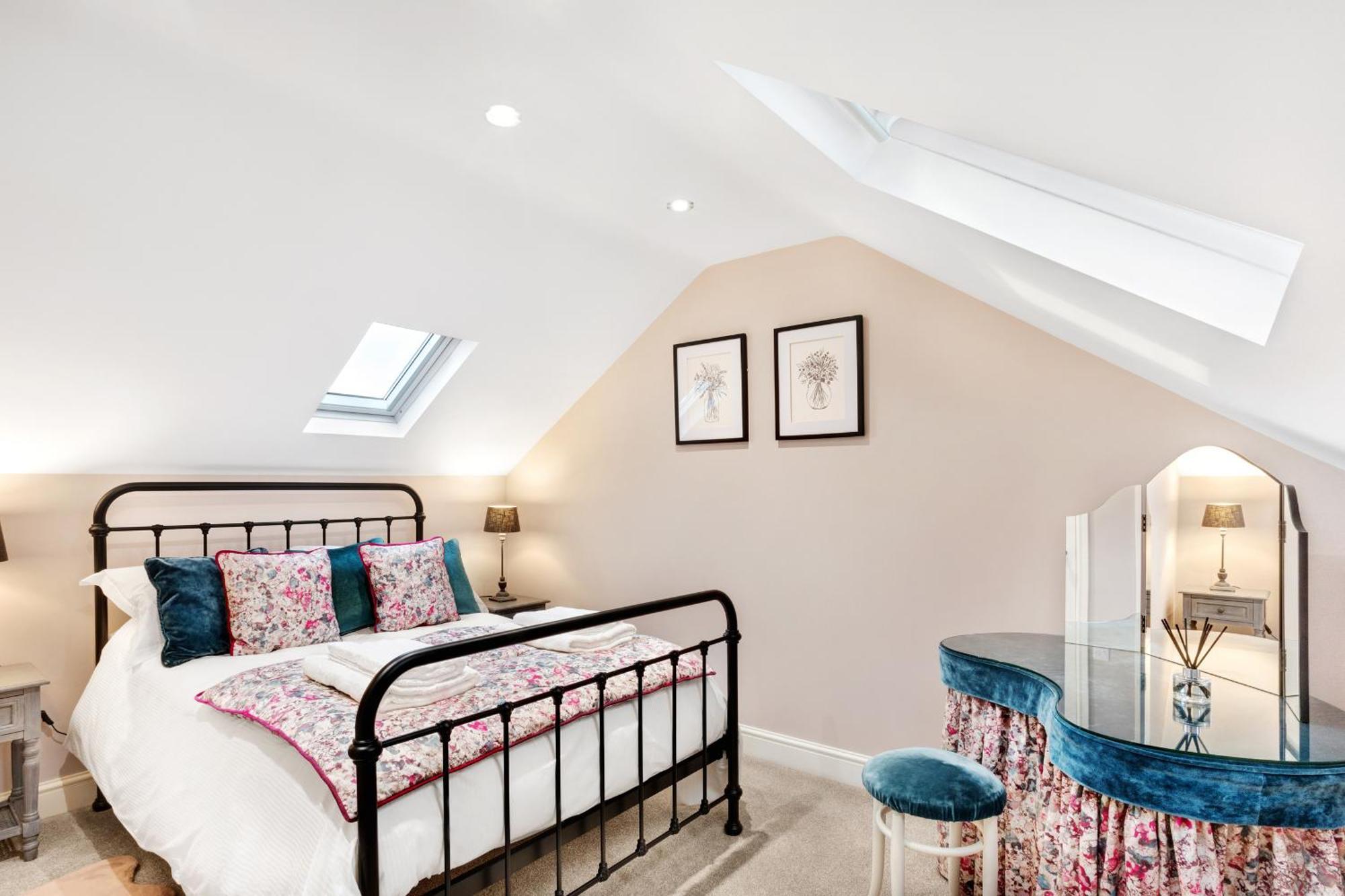 Thorncliffe House *