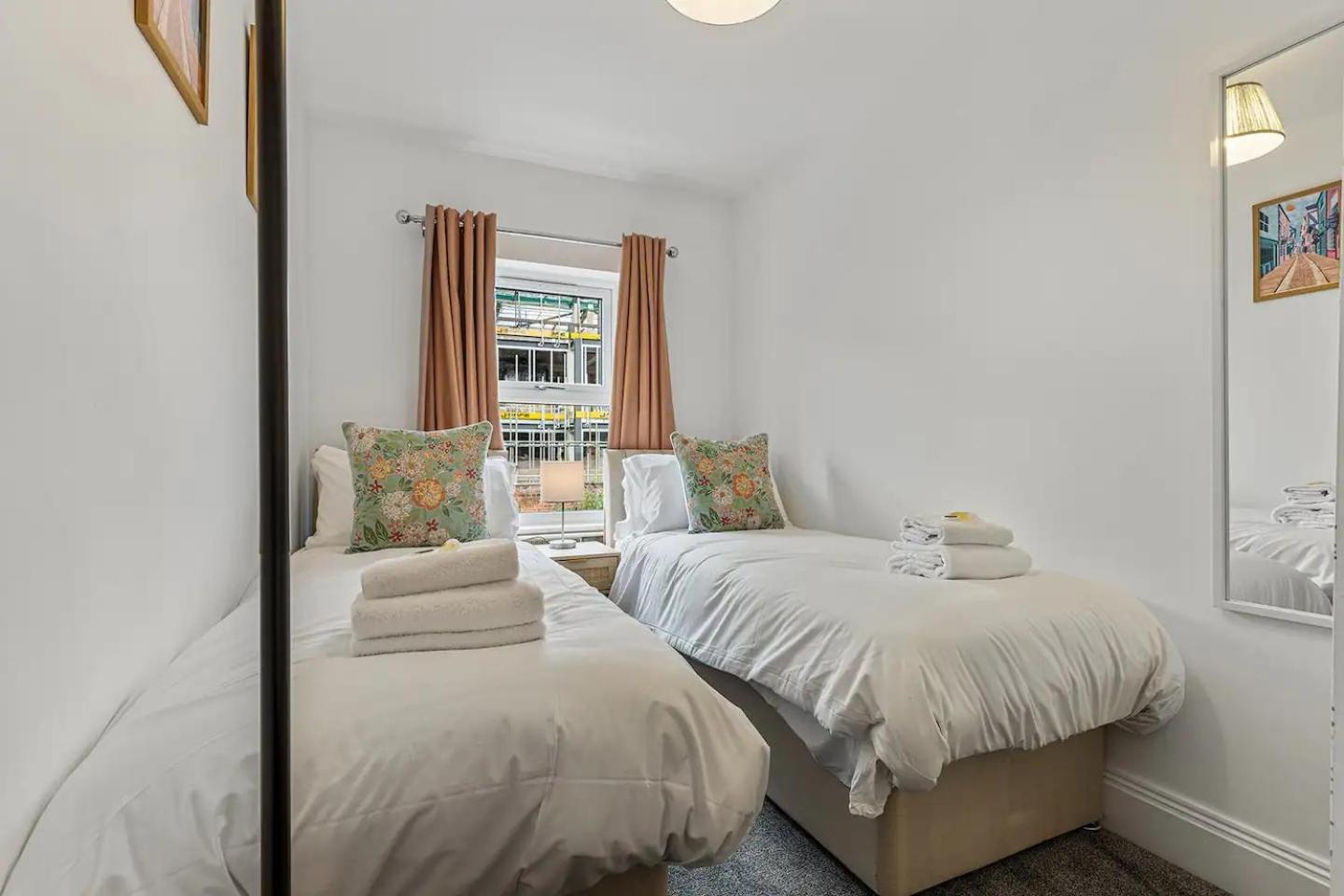 Apartment Beautiful Flat Pass The Keys *