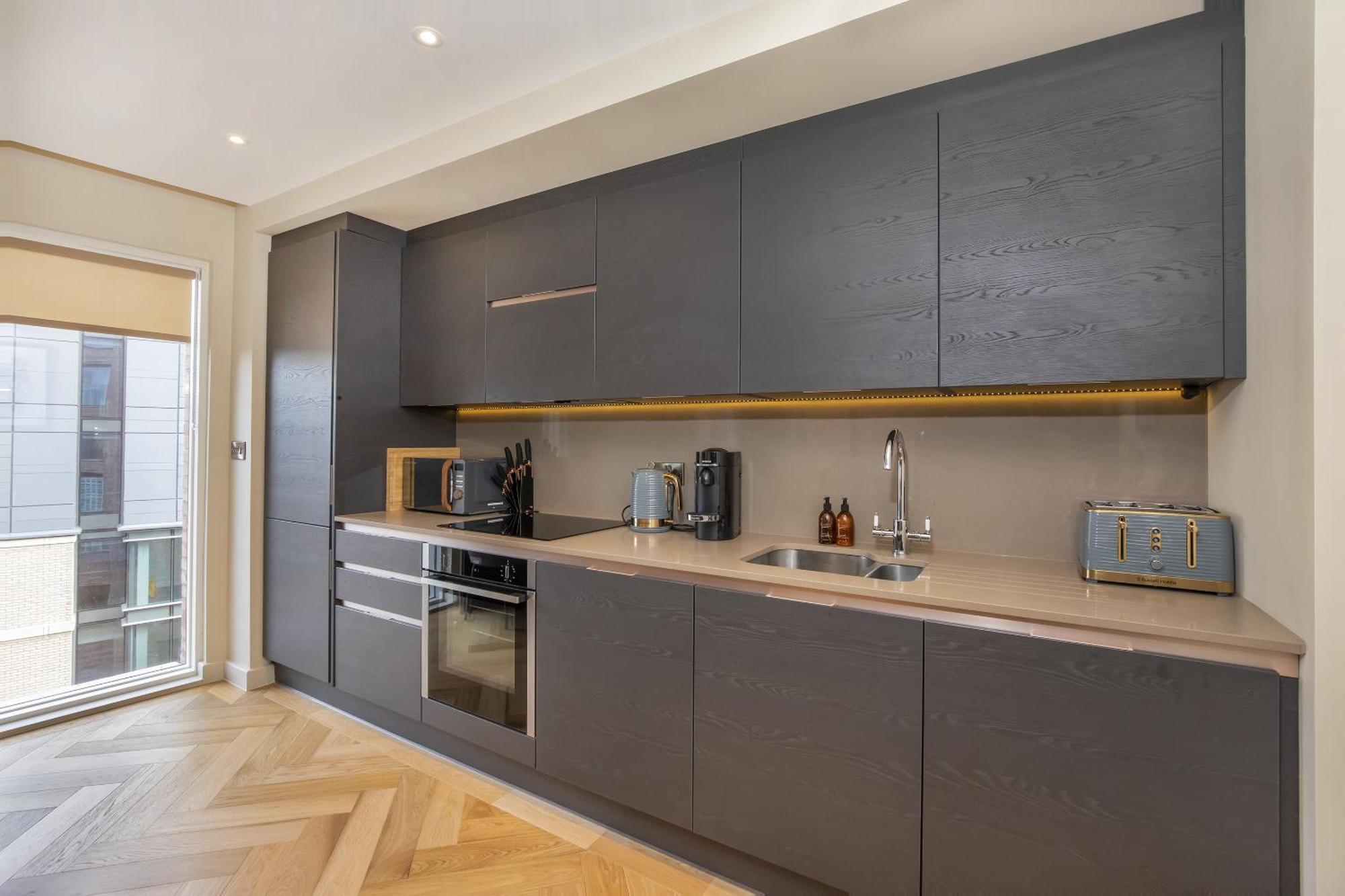 Apartment No 1, Within The Walls, Free Parking *