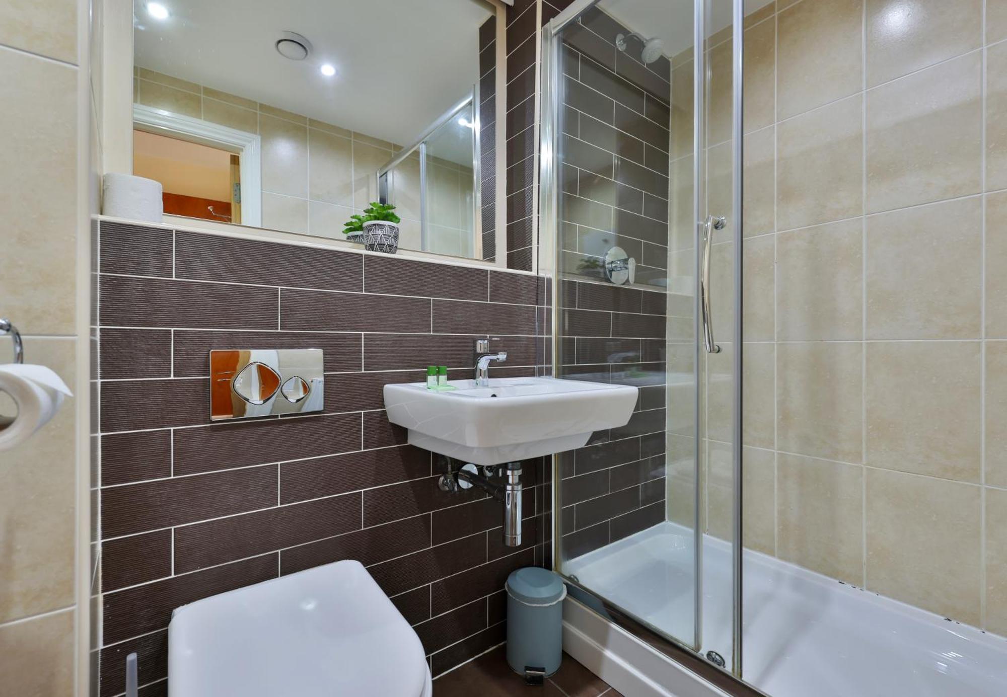 Aspire - 2 Bed, Parking, 3 Minute Walk To Minster * York