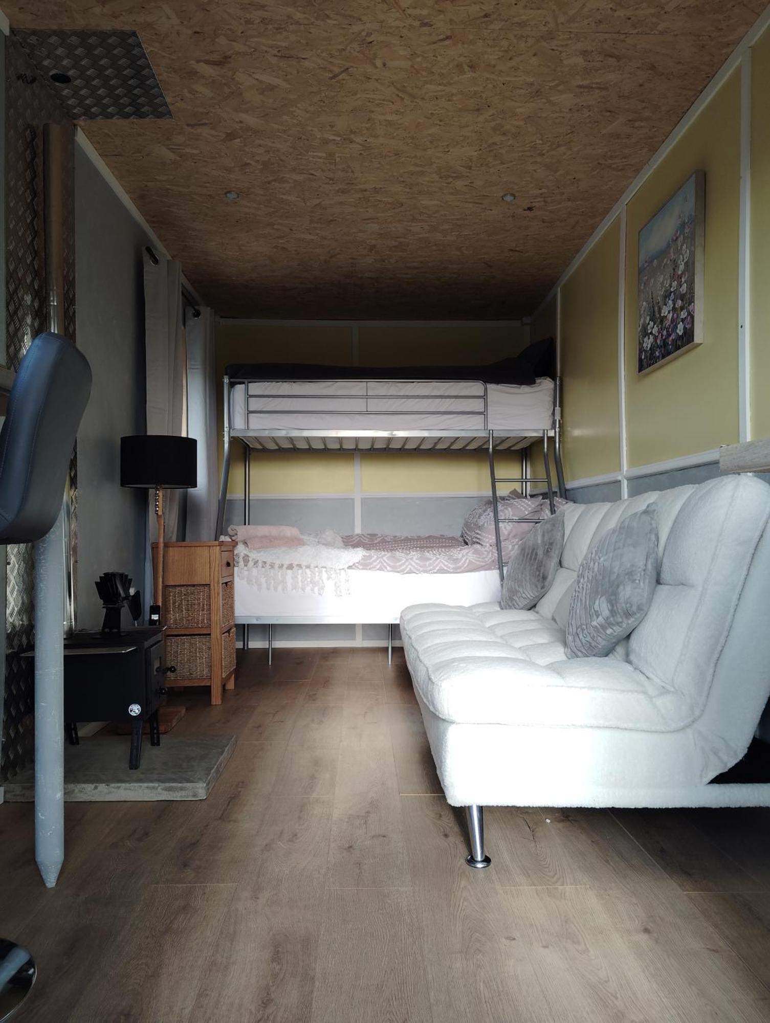 Daisy Lane Glamping *