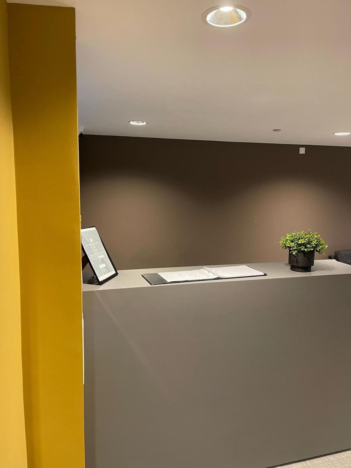 Apartment Stylish Flat - Sleeps 8 - Parking - Gym York