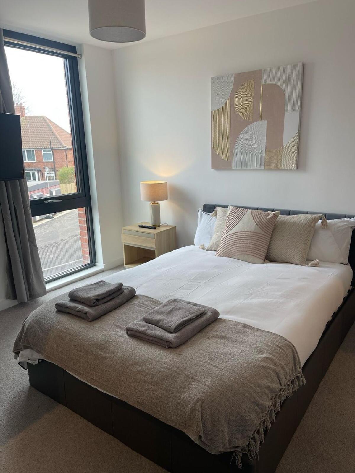 Apartment Stylish Flat - Sleeps 8 - Parking - Gym York