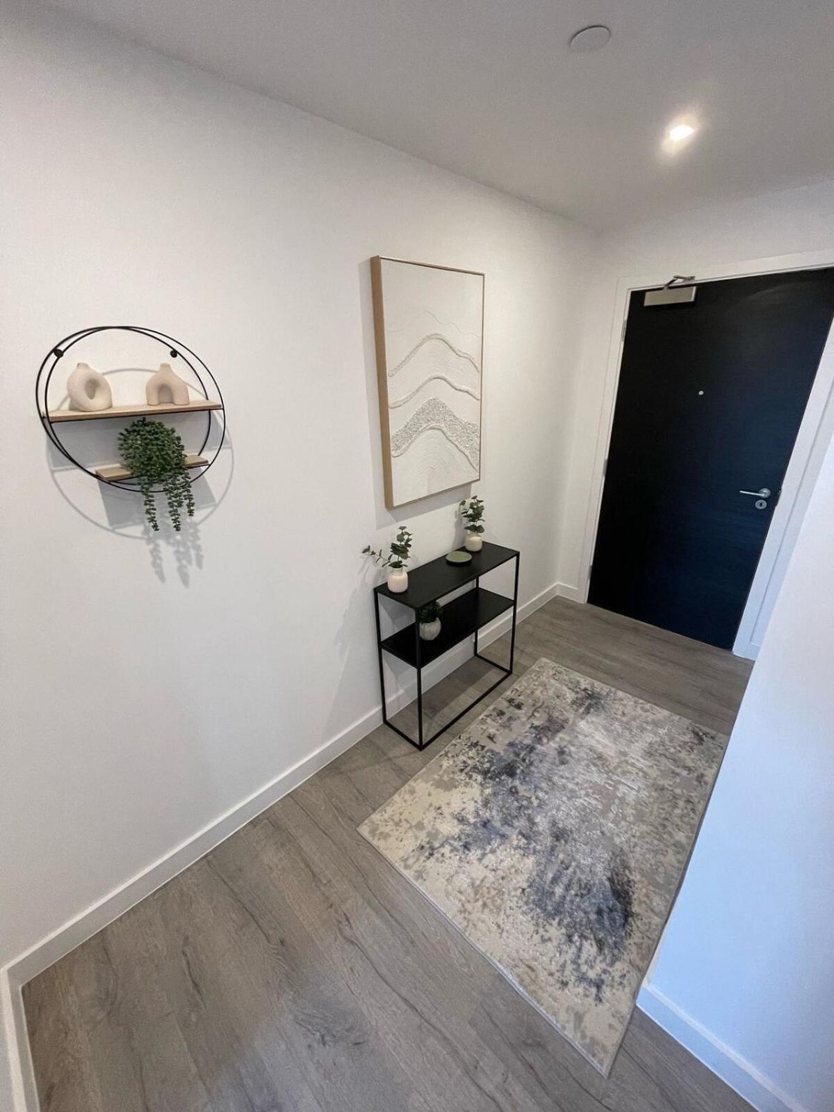 Stylish Flat - Sleeps 8 - Parking - Gym * York