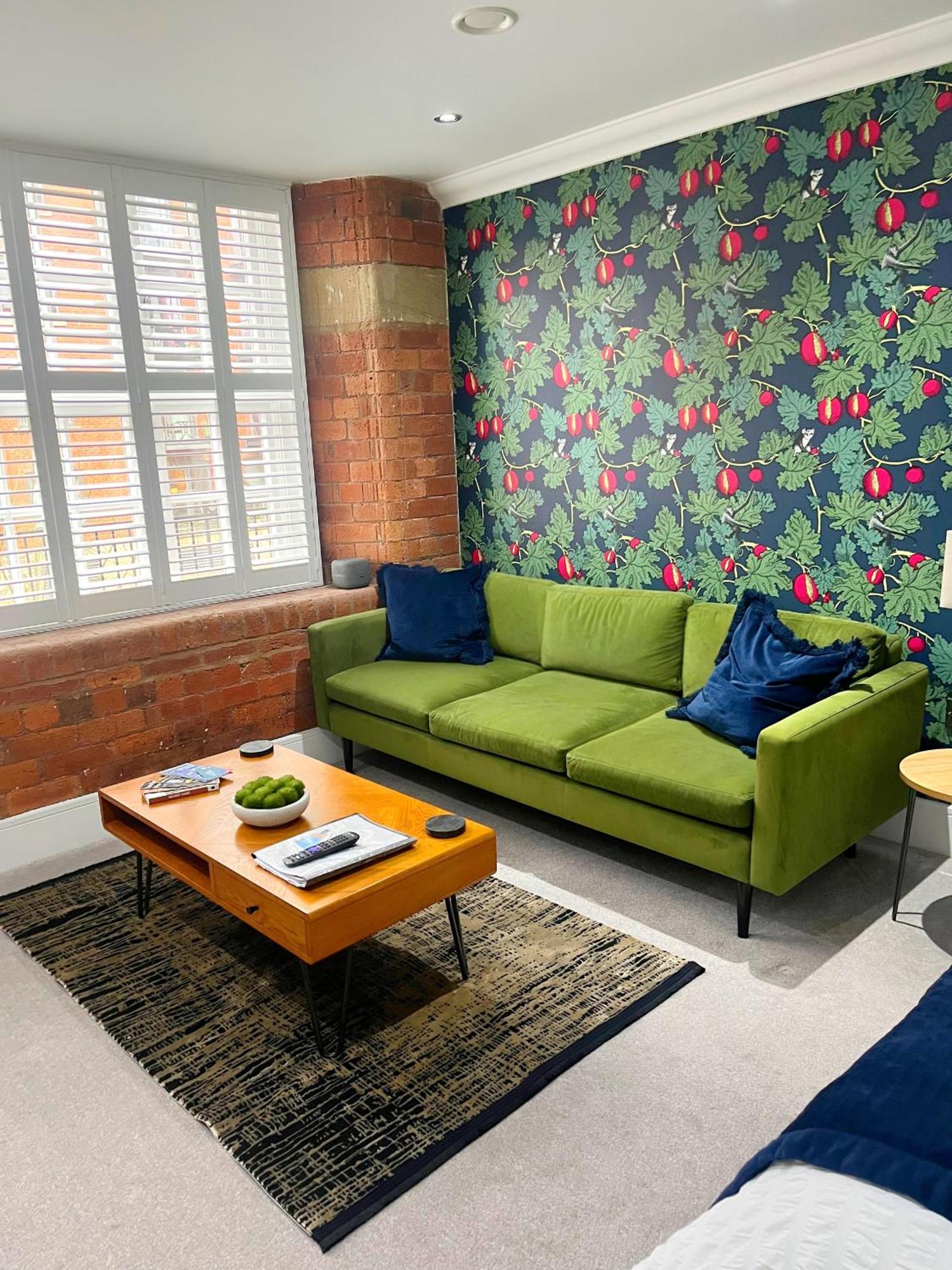 Centre Riverside Apartment York