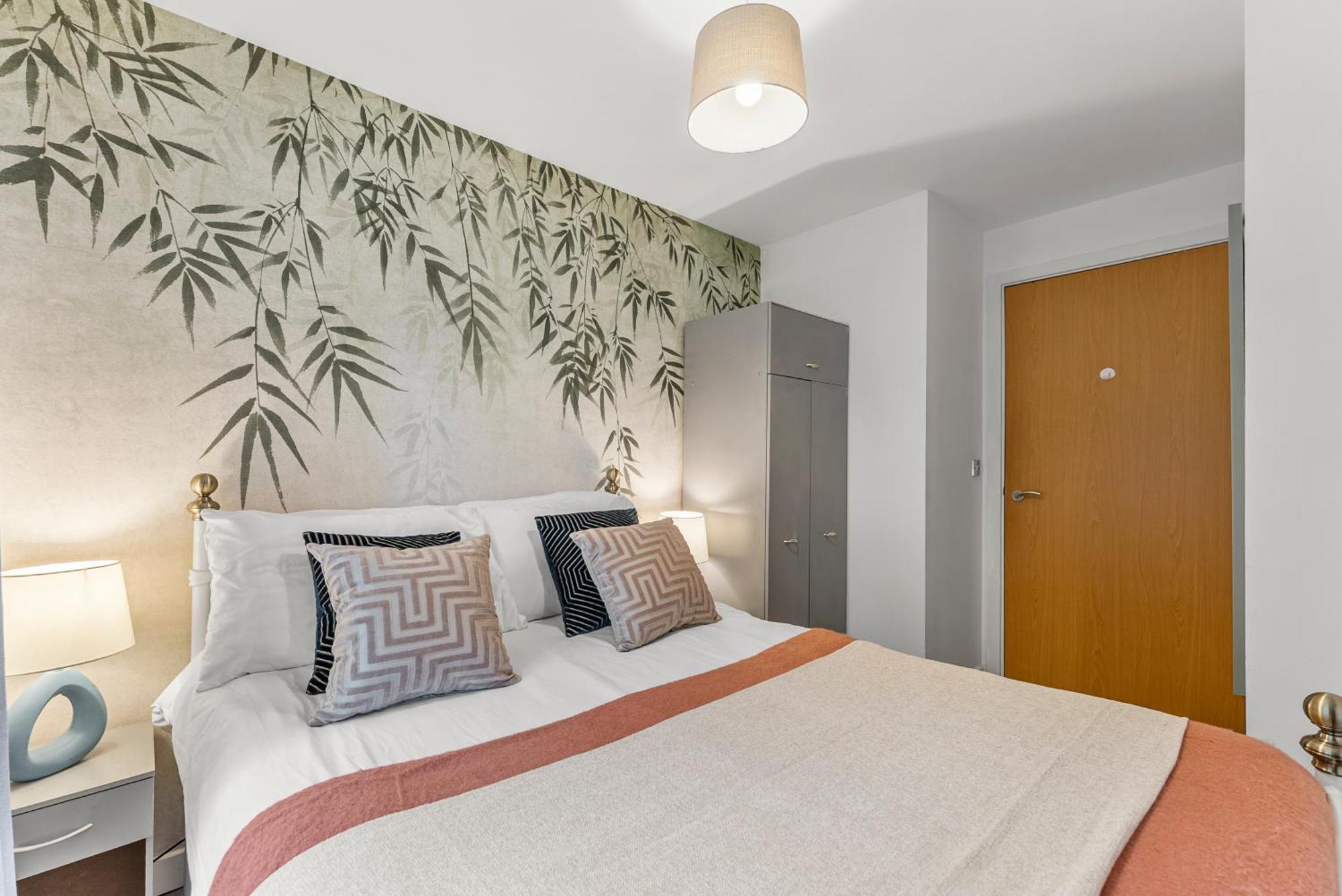 Apartment Chic Getaway - Pool Table - Free Street Parking York
