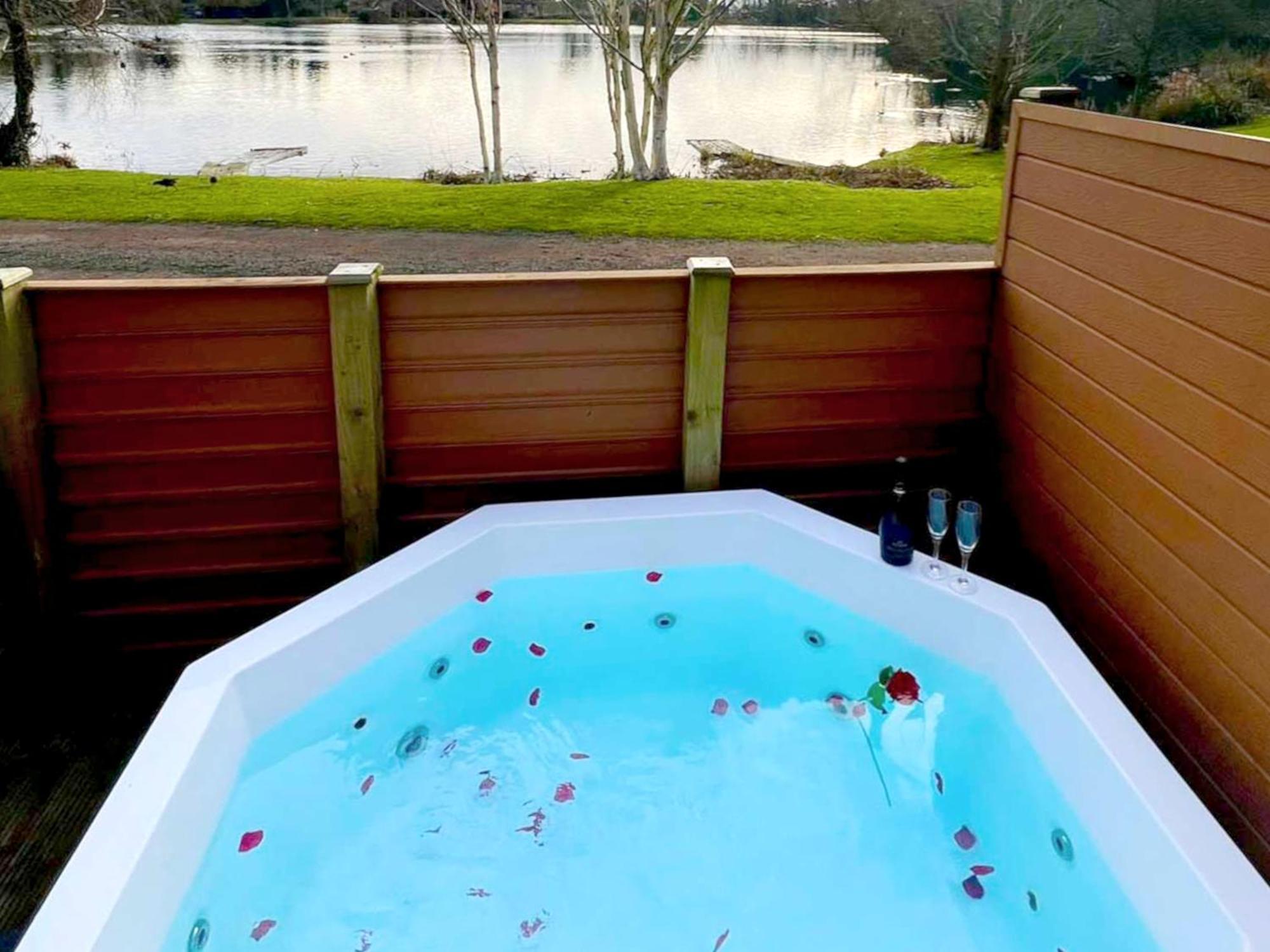 Beech 4 Hot Tub *