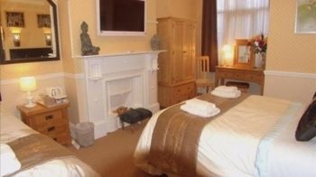 Diamonds Guest house 3*